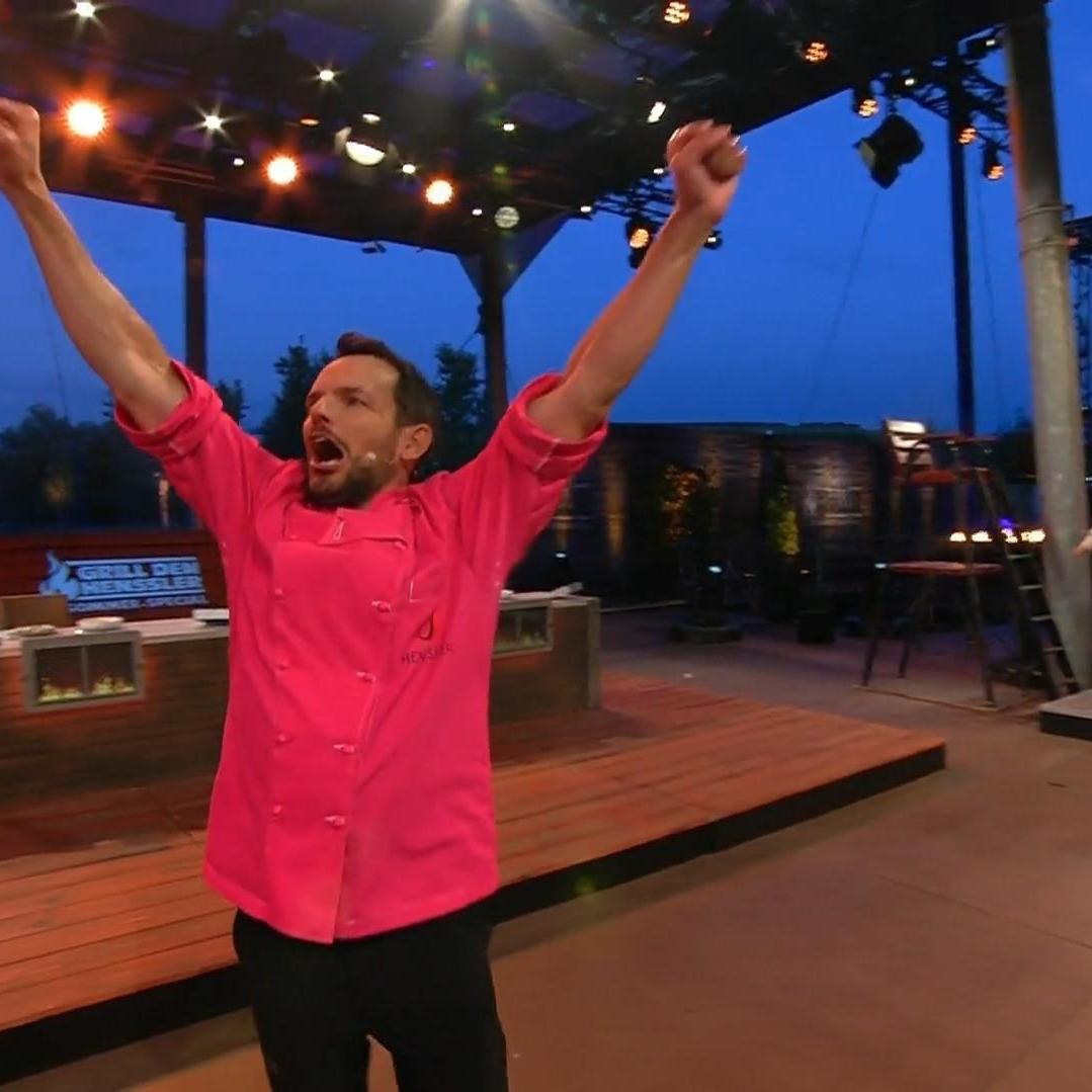 Steffen Henssler in Sieger-Pose! Steffen Henssler in Sieger-Pose!
