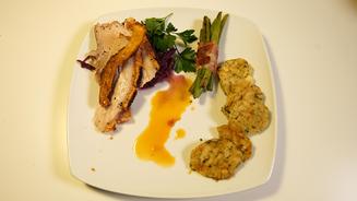 Krustenbraten mit Semmelknödel