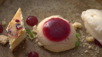 Pana Cotta mit Himbergelee, Cheesecake