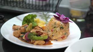 Chicken Teriyaki Wok mit Fried Rice