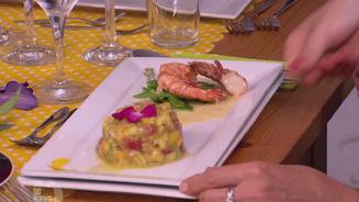 Avocado-Mangosalsa auf Vanillegarnelen