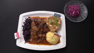 Rinderschmortopf mit Klößen 