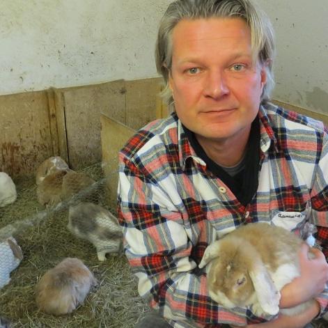 Tiere in Not - VOX-DOCMA TV - Frank geht einem Fall von Animal-Hoarding bei Kaninchen nach Tiere in Not - VOX-DOCMA TV - Frank geht einem Fall von Animal-Hoarding bei Kaninchen nach