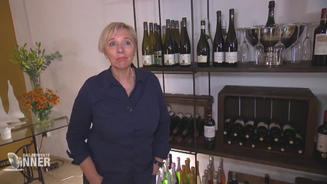 Heike hat 'nen eigenen Weinkeller