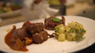 Reh asiatisch mit Pfifferlingen