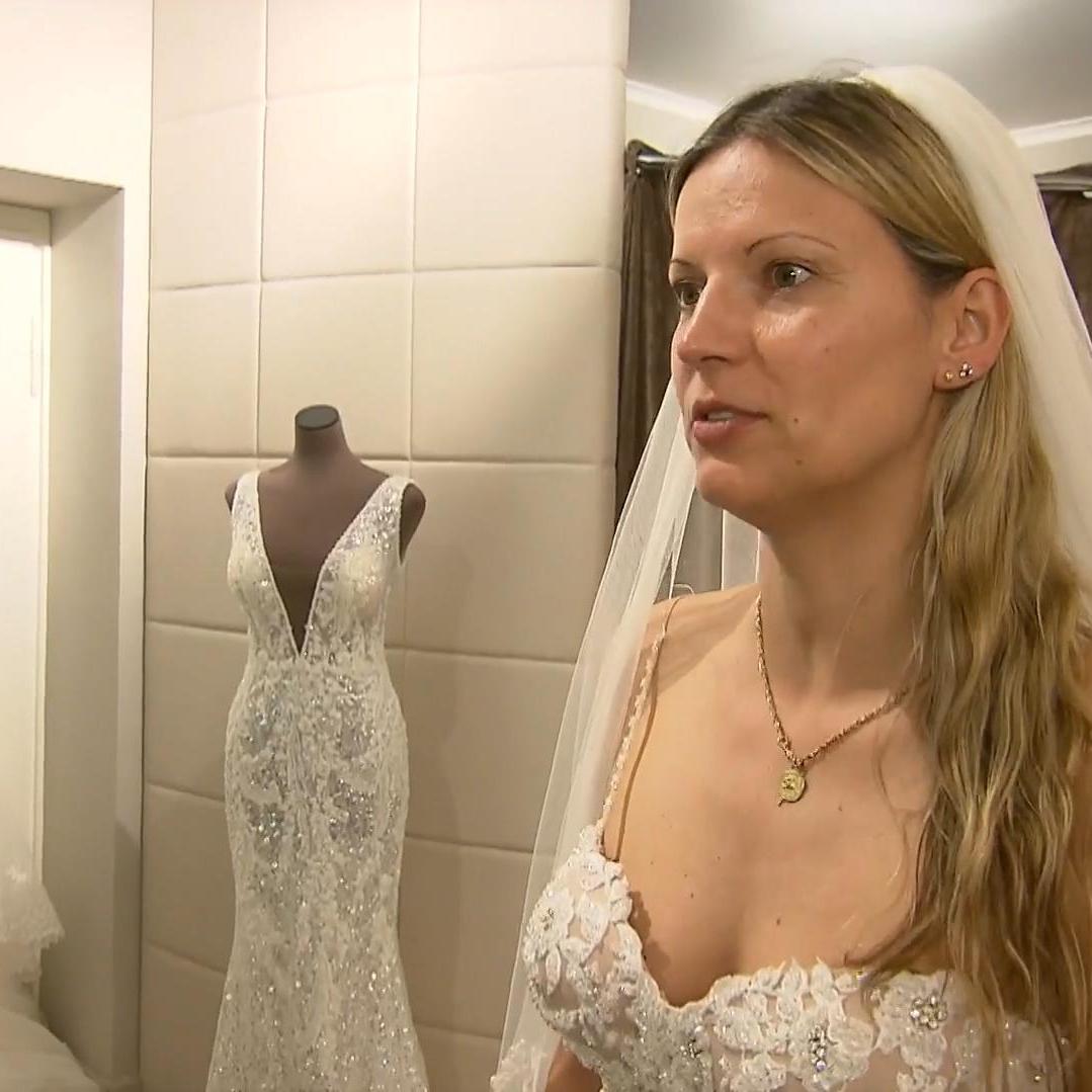 Eng, weit, mit und ohne Schleier oder Schleppe - Daniela lässt keine Variante aus Eng, weit, mit und ohne Schleier oder Schleppe - Daniela lässt keine Variante aus