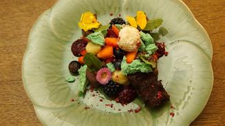 Schokolade mit Beeren