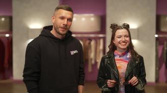 Lukas Podolski und Siegerin Nathalie