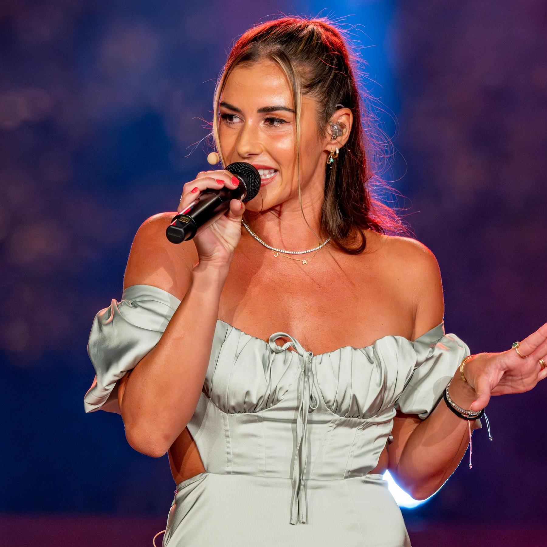 Sarah Engels singt \Marleen\: Nichts für Amateure