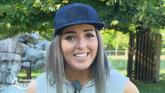 Zeyneb weiß sich in Szene zu setzen