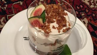 Creme-Dessert mit Feigen-Kompott 