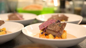 Rehrücken mit Kürbis-Kartoffel-Sugo