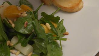 Spargel-Orangen-Salat mit Himbeeressig