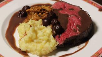 Rinderfilet auf Kartoffel-Stampf