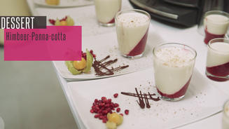 Duett von Panna-Cotta und Himbeeren