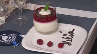 Bottermelkdessertcreme mit Himbeeren