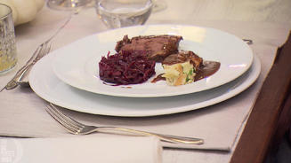 Sauerbraten mit Apfel-Rotkohl