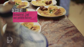 Orangen mit Zimt und gefüllten Datteln