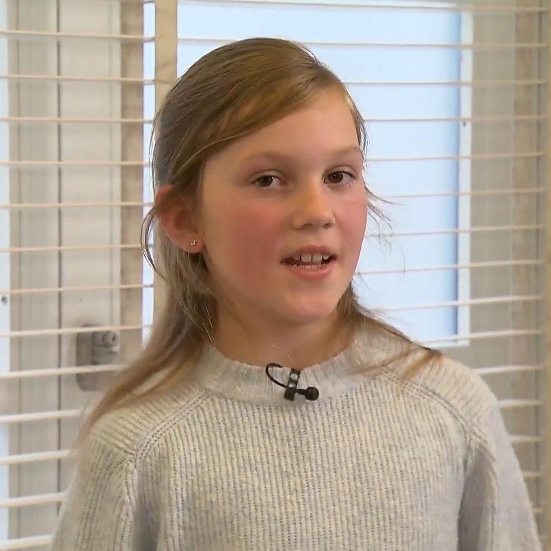 Die achtjährige Hannah hatte die Idee für dieses innovative Motto: Von wegen Fehlkauf! Zeige, dass dein bisher ungetragenes Teil doch ein echter Hingucker ist! Die achtjährige Hannah hatte die Idee für dieses innovative Motto: Von wegen Fehlkauf! Zeige, dass dein bisher ungetragenes Teil doch ein echter Hingucker ist!