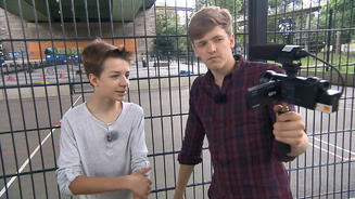 Timur und Nick beim Basketball