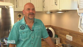 Olaf hat einen Wohnwagen ohne Räder