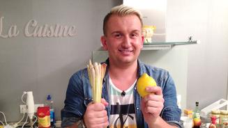 Adi ist ein alter Dinner-Hase