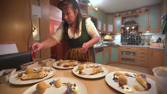 Gebackene Apfelknödel 