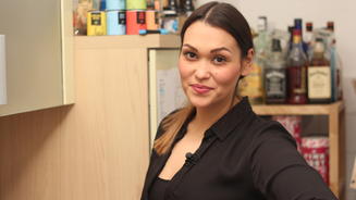 Bei Jenny steht die Küche in Flammen