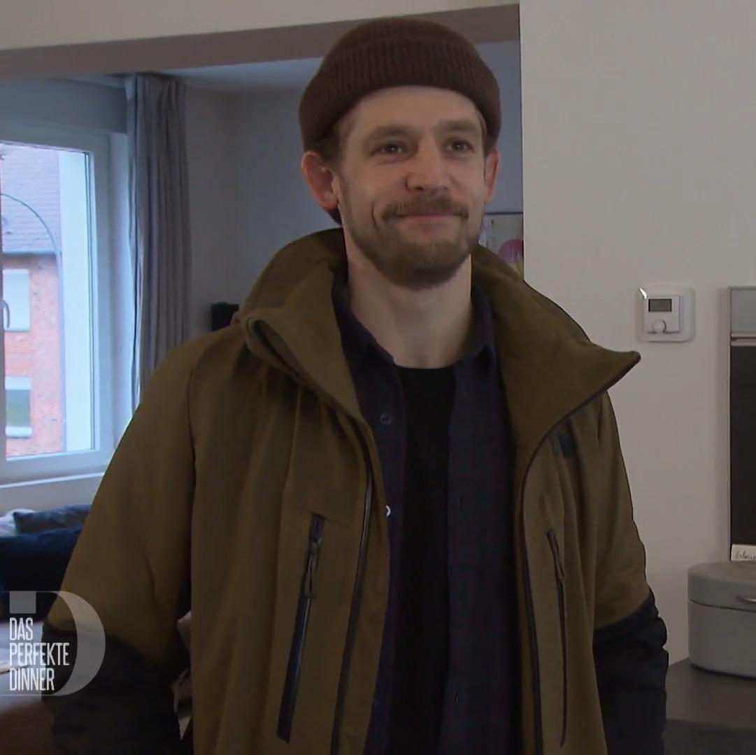 Benni, dich schickt der HImmel - denkt Olli.