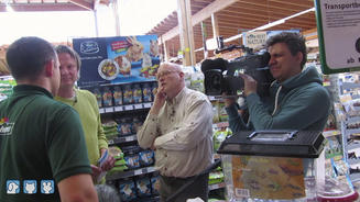 Frank Weber besucht Kleintierhändler