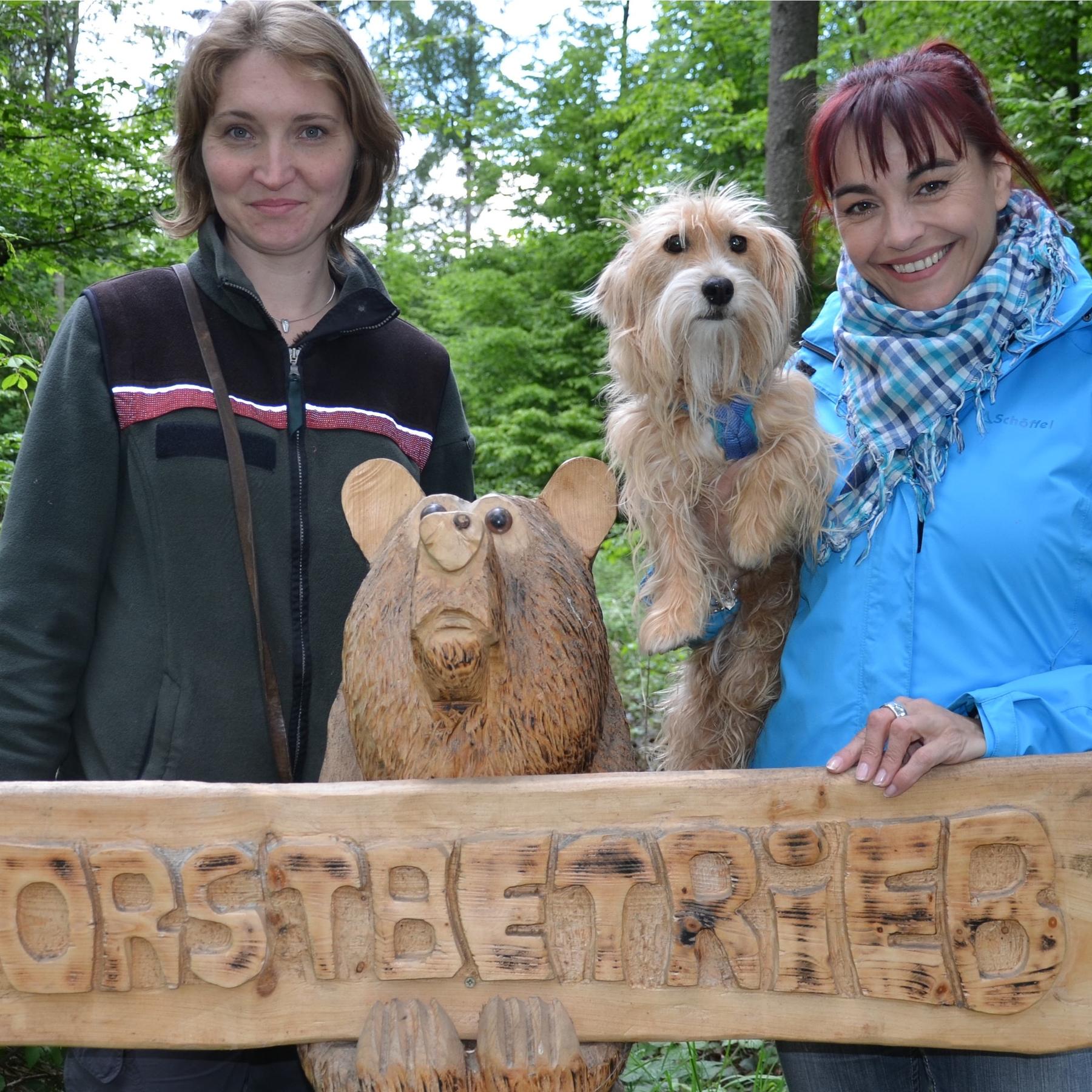 Tiergeschichten1 - VOX-DOCMA TV-CHRISTIAN SCHFER - Diana und Frsterin Tiergeschichten1 - VOX-DOCMA TV-CHRISTIAN SCHFER - Diana und Frsterin