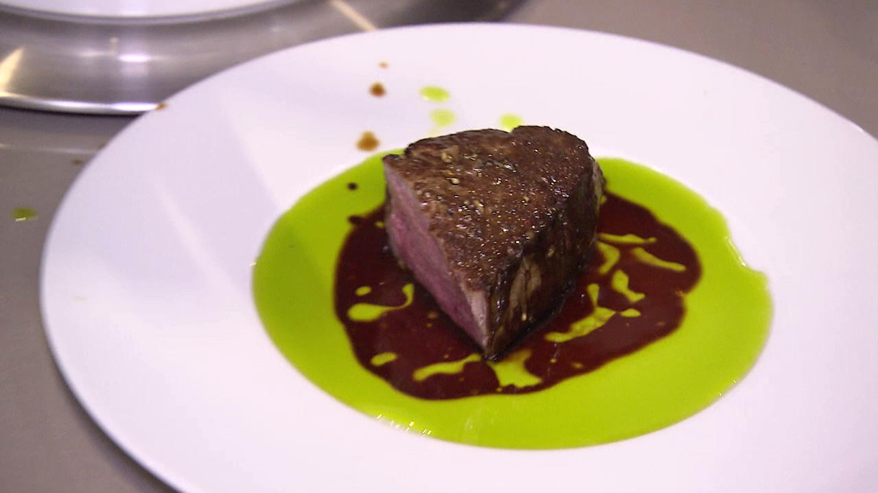 Nebraska Rinderfilet mit Kohlrabi und Rucola-Kartoffelstampf an Kaffir ...