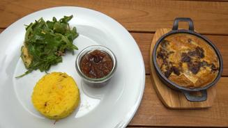 Bobotie mit Pfirsich Chutney