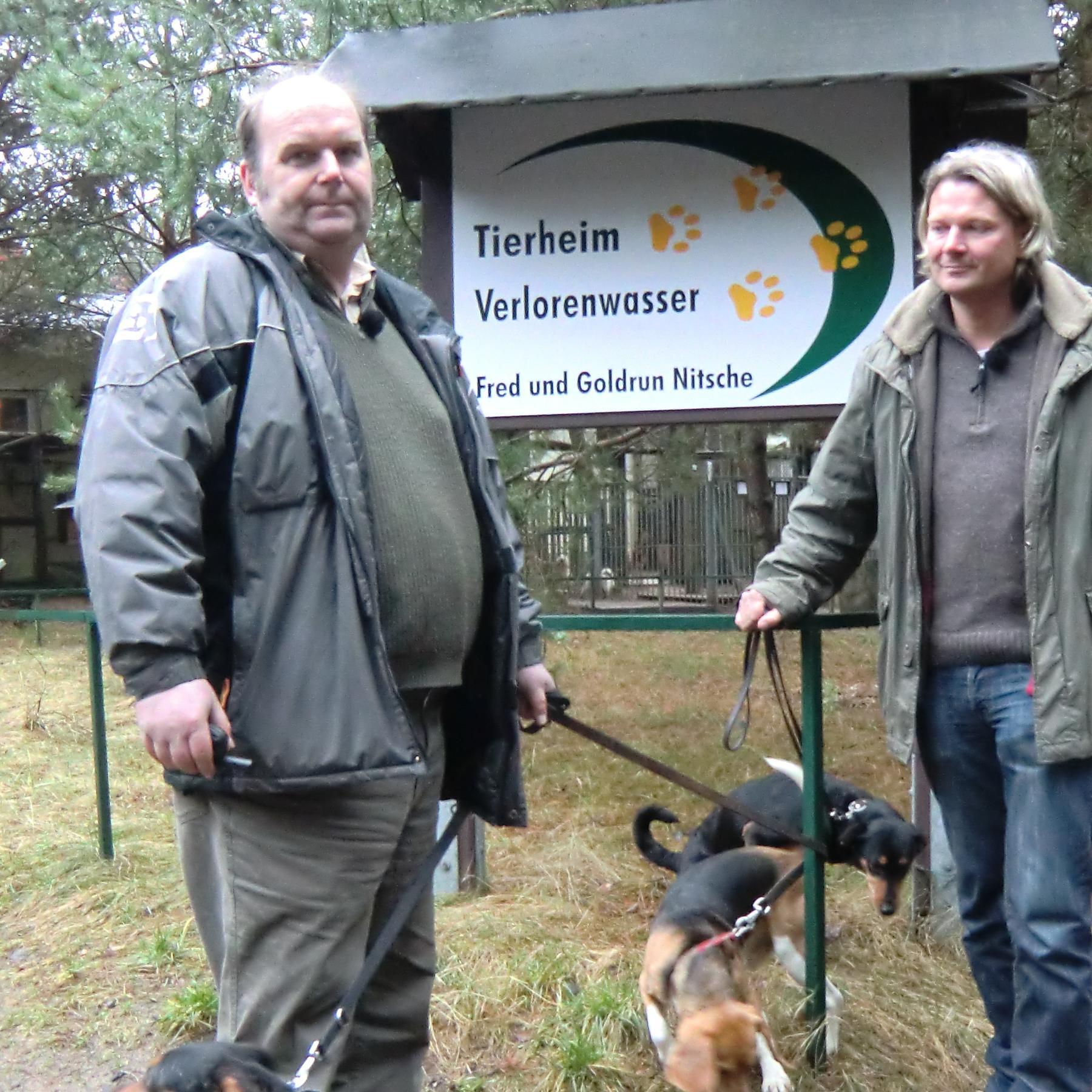 Tiere in Not - 2 - FW-Tierheimleiter Wolfgang Aland-Frachterhunde Tiere in Not - 2 - FW-Tierheimleiter Wolfgang Aland-Frachterhunde