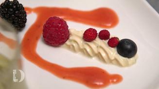 Doppeltes Duett von Mousse und Creme