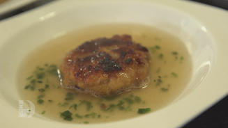 Rindersuppe mit Kaspressknödeln