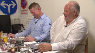 Mutiert Helmut zum Stangentänzer?