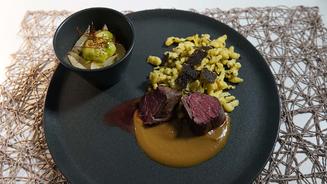 Hirschfilet mit getrüffelten Spätzle