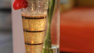 Champagner mit Erdbeeren