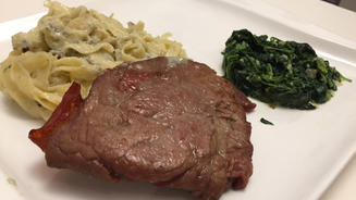 Saltimbocca Romana mit Tagliatelle