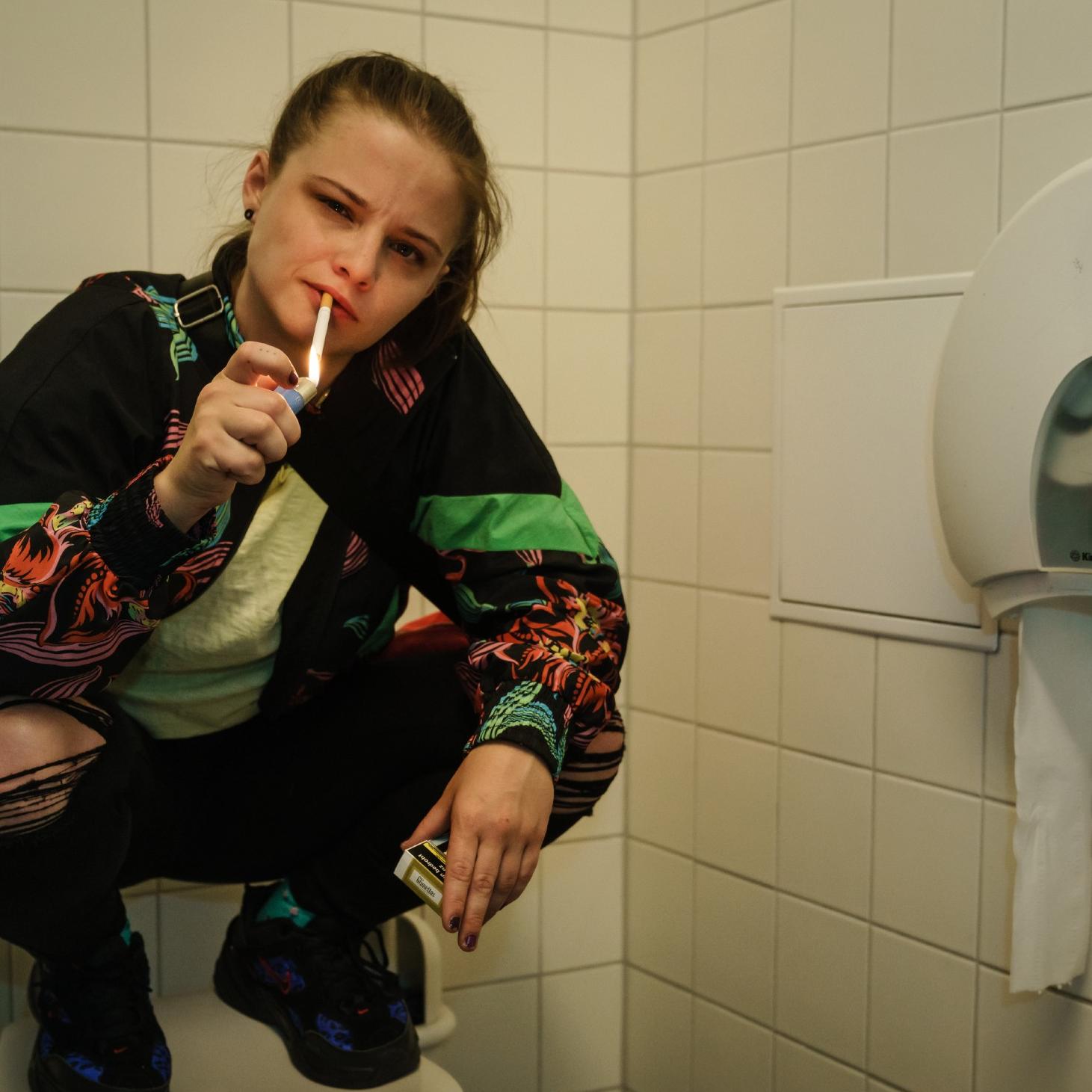 _mpensau - Dumb_UFA Serial Drama GmbH24.06.2019Imagefoto DT 14SCHULE Rolle Shiri Jacobi (Jasna Fritzi Bauer)Foto: Stefan Erhard _mpensau - Dumb_UFA Serial Drama GmbH24.06.2019Imagefoto DT 14SCHULE Rolle Shiri Jacobi (Jasna Fritzi Bauer)Foto: Stefan Erhard