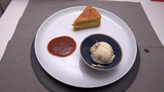 Baumkuchen, Eis & Pflaume