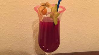 Kirsche-Minze-Rum-Cocktail