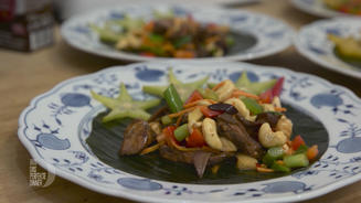 Hühnchen "Gai Pad Khing" 