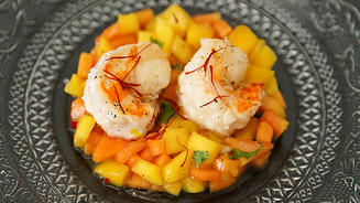 Mango-Papayasalat mit Garnelen