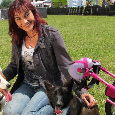 Vorschau2 - VOX-DOCMA TV-MANUELA BAUER - Diana und behinderte Hunde
