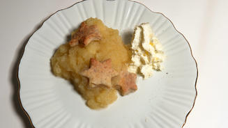 Gedeckter Gewürz-Apfelkuchen