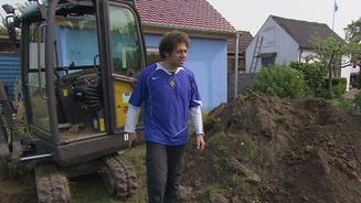 Schubst Claus Ralle in den Teich?