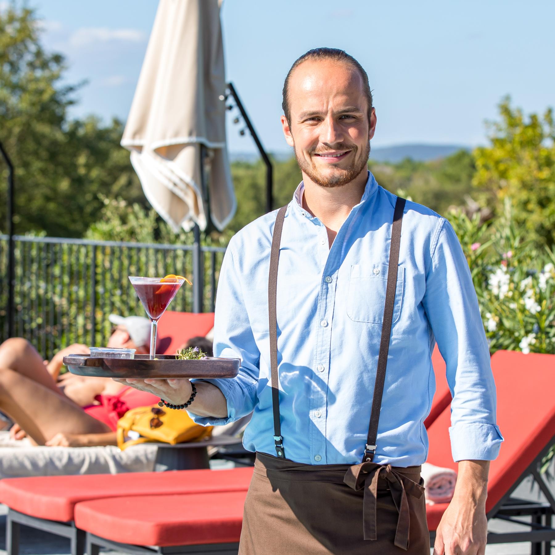 First Dates Hotel S1 20191011 5454 (1).jpg First Dates Hotel S1 20191011 5454 (1).jpg