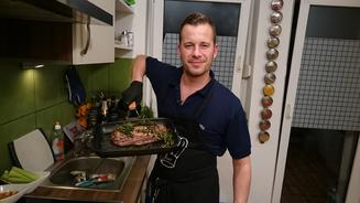 Rinderfilet mit Holzspänen?